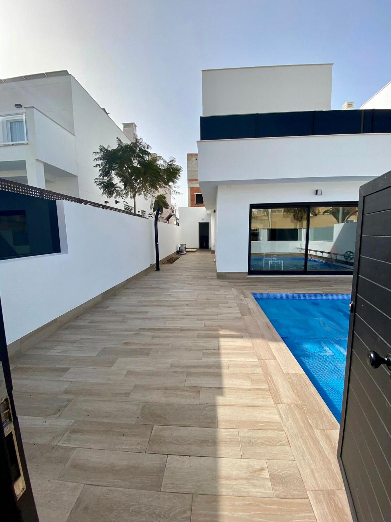Villa Vicky's Casa *